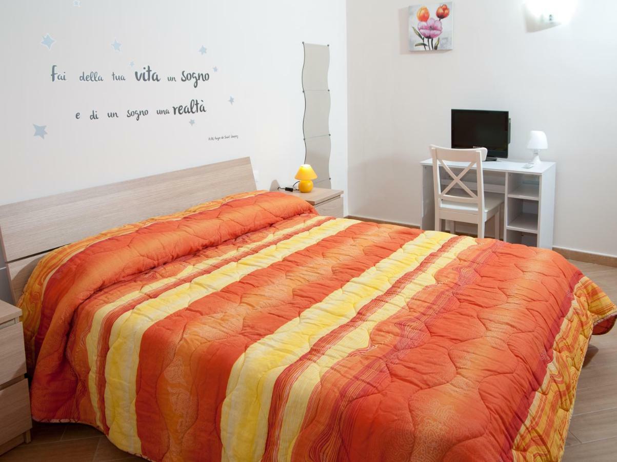 B&B Notti Sikane ปอร์โต เอมเปโดเกล ภายนอก รูปภาพ